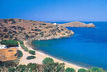 The calm and secluded Sifnos beaches  